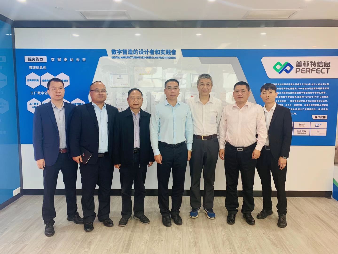 1615178974211633.jpg 合照1.jpg